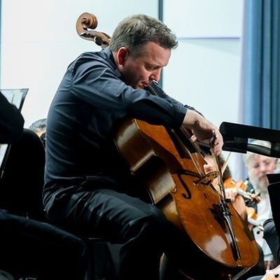 Cellist • Solo albums on EMI, Resonus & Signum • Principal cello @ASMForchestra • Professor @RCMLondon • Records lots for film & tv
