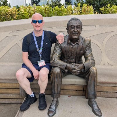 Historian, writer, researcher. Everton FC Heritage Society member. Co-writer of two #LFC books. 📚