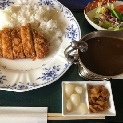 2021年より食べたカレー系はすべて記録。激辛好きでもあるため、カレーには途中で辛味調味料を追加投入すること多い。リポストはご自由に。2021年77食、2022年163食、2023年は200食、2024年は220食、2025年は?激辛垢はこちら。 @MorimoriChokara