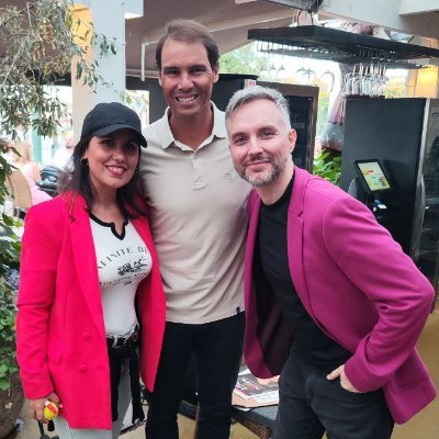 Profesor/Estudiante & Espectador/Actor. Extremeño optimista y soñador. Coleccionando momentos, revistas, destinos y sonrisas!!💜🧡 #ALaDecimoTerceraFueLaVencida