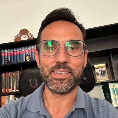 Abogado. Extranjería - Derecho Militar y Guardia Civil pedro@pedrocordero.com