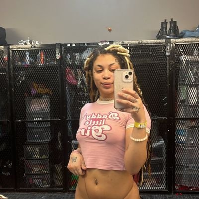 hit me up if down for som nasty 🍆🤤🤭
backup acct 💔....old acct nuked