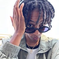 -x ronnie b. (@__ronniebre) 's Twitter Profile