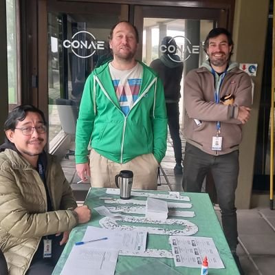 Argentino.
Delegado ATE, CONAE.
Caminando entre la tecnología y la política.