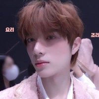 tina (@b3omluvs) 's Twitter Profile Photo tina (@b3omluvs) 's Twitter Profile Photo