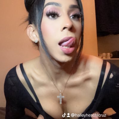 MagalyHeschl's profile picture. Im sexy natural trans 😜🤪😋