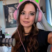 Rhenia (@rhenyaa) 's Twitter Profile