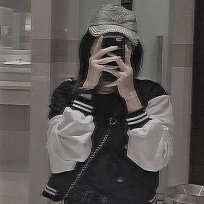 itz_muskan34's profile picture. spreading positivity💫
Trusting God's plan🌸💗