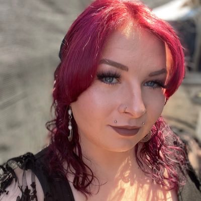 She/her 26 💗💜💙 Married 🥰 (18+) Occasionally NSFW. I kinda just post my thoughts and interests, which are mostly about my husband.