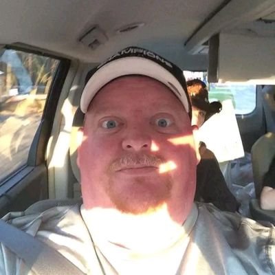 legitdadd76's profile picture. I'm here looking for a real honest and trustworthy sugar baby to help financially and give her whatever she needs🕊️❤️💍❤️💍