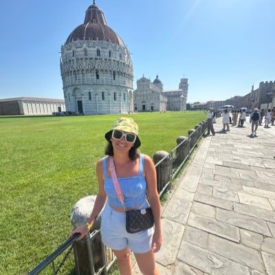 Sianeeb98's profile picture. 