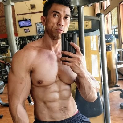 A straight bodybuilding fitness gym weight training calisthenic body weight training fan boy
