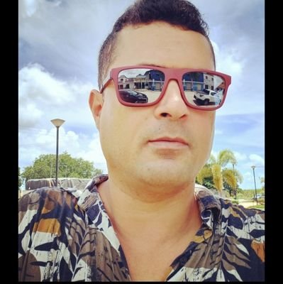 LucioViana08's profile picture. Torcedor do São Paulo Futebol Clube 
❤️🤍🖤😍🔥
Confeccionador de memes 😍 🌟
Crítico de filmes/séries de suspense/terror 🎥 😍