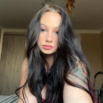 kacinesss's profile picture. ig : @navratilova_kacen