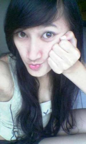 liaaristi's profile picture. 