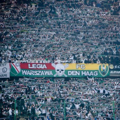 Hagenees, recht door het midden. FC Den Haag.Haagse Humor. 👑🎩