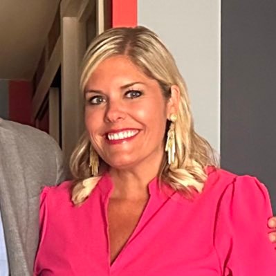 MrsSausman_ETMS's profile picture. 7th Grade Social Studies | Echo Trail Middle School | Team Fierce 🐺 #ExpectgreaTness