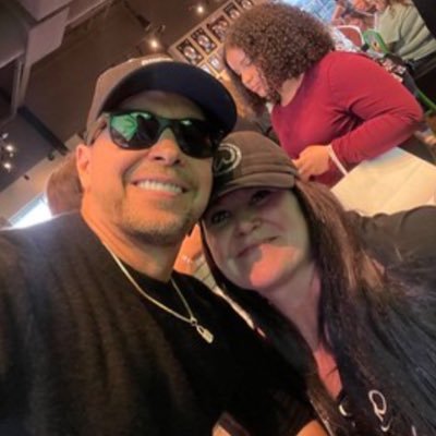 Donnie/Danny girl ♥️Nkotb❤️since 86’ Donnie/Jenny follows me; Blondies by jenny💕dedicated ‘BH’ since ‘86’ Danny FollowsLizPree1/Macky/11/7/BTS💕! NBNfam❤️D-Cee