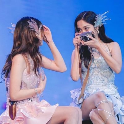 yeavff's profile picture. ★ • ° ᴏʀᴅᴇʀs ғʀᴏᴍ ᴛʜᴇ ʜᴇᴀʀᴛ ° • 🌷
— Sarocha Freen 🐇
#srchafreen #beckysangels #girlfreen
@srchafreen