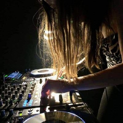 Part-time Dj and Major Music Nerd, fundraiser, founder of Trish's Elves