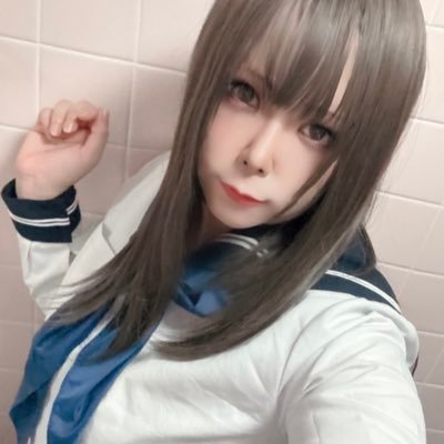 ニコ生戻れた!➡︎https://t.co/EsGiGHGQwU 只今療養中(首)につき引きこもり生活⤵︎⤵︎顎に手を常に添えなきゃなので気軽に掌底ねいさんと呼んで下さいw (*Ü*♡8月29日ばーすでい♥*