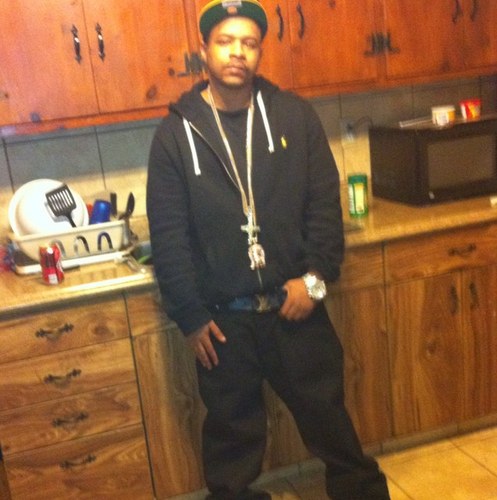 312maltliquor's profile picture. if it dont make dollaz it dont make sense ....