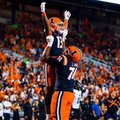 4vertIllinois's profile picture. 