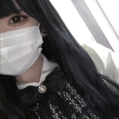 美容院で働いている18才。これはあまり知られていないもう1つのTwitterです。刺激を感じたいです…フォローが無いと少し怖いかも…。
フォロワーさん限定!ここに来てね→
