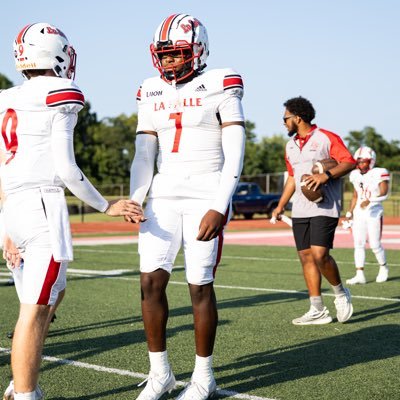 Zacharygates14's profile picture. edge rusher @uindyfb