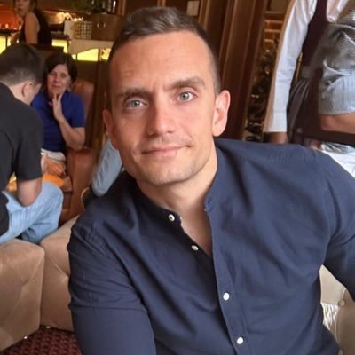 GiacomoFaramell's profile picture. Irredentista umbro, nazionalista eugubino, aspirante europeo. Distillatore, balestriere, camminatore. A volte leggo, in rare occasioni scrivo.