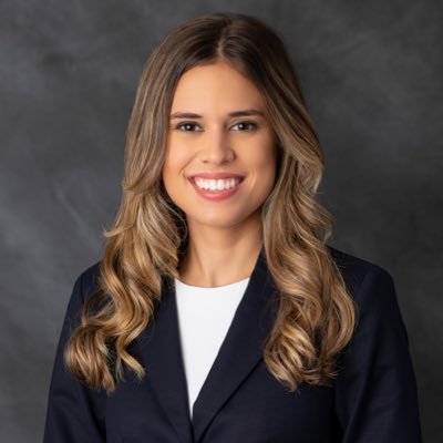 alexaponte24's profile picture. M4 @USFHealthMed ☀️ | aspiring urologist