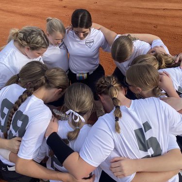 Mary G Montgomery🥎|class of 2028| Al Bombers- Gold Simonson🥎|Always spread Positivity✝️