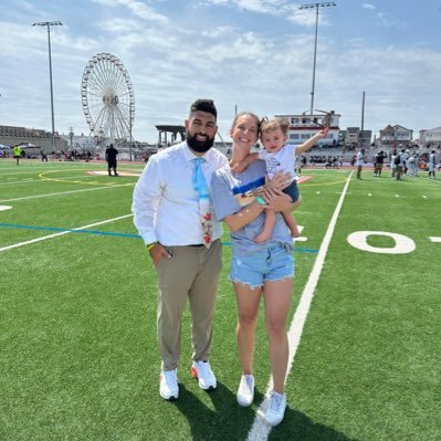 sophsfarrell's profile picture. ▫️Wife 💍 ▫️ Momma 🩷▫️Pinot 🐾 ▫️ Family 🤍▫️BSN, CCRN 🩺💉