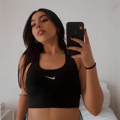 amo ser odiada y tener la facha de un repetidor y la nota de un aprobado