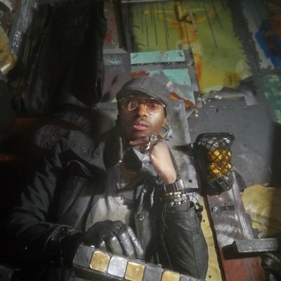 Father Of 2 Adorable Kids / Rapper / Graphic & Web Designer / Content Creator / Writer / Producer /CEO Of MobEnt / Half Of Rap Group- Mob-figgaz / RedNationlive
