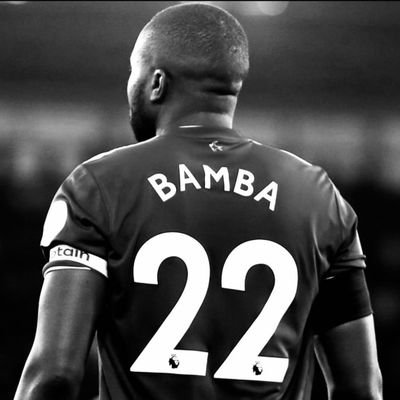 Life is what you make of it! Huge Cardiff City fan! Follow me and I'll follow you back. 8/1/2015, the day the real Cardiff City returned!! 🏴