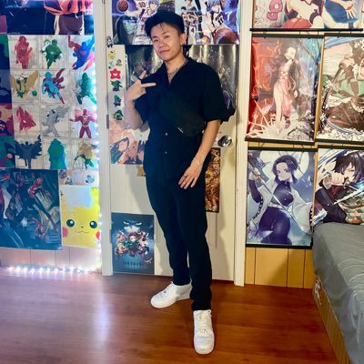 Positive Vibes Only! 😄| Streamer 🎮 & Raver 🎵| @TheRogueEnergy (Code: WILSON) ✨| xchangwilson@gmail.com📧 |@OhanaTtv🤞| @TeamFingies🤘|