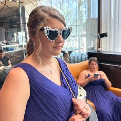 AbigailCocktail's profile picture. 