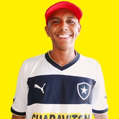✝️ Cristão Protestante
⚽ Botafoguense
📜 História/Nostalgia/coisas antigas
🏃🏿♂️ Corredor de Rua 5km 10km 21km