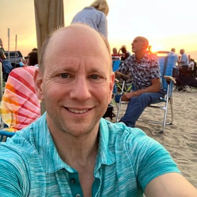 SteveWeissbard's profile picture. Life long athlete with a passion for nutrition.   Sweat junkie for life!                                    American-American 🇺🇸☝️💪⚖️