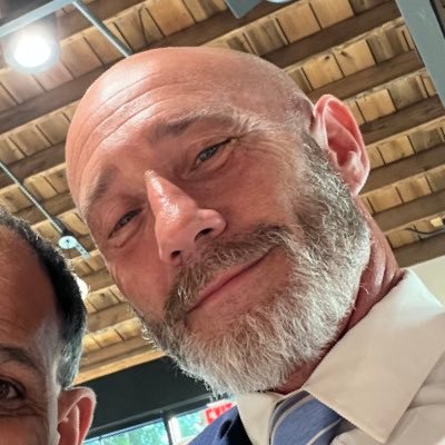 smart_char51286's profile picture. Make good moves