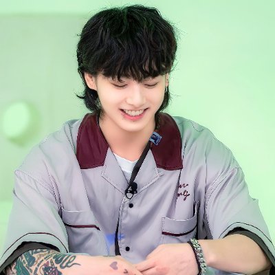 26, she/her ||
bts | svt fan account
◝(ᵔᵕᵔ)◜check #fromraen for transactions