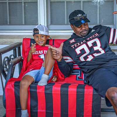 Former 🐅 Track Athlete Current record holder 🥇 All American 🇺🇸 🏆 National champion 🏆 1x 🌎 list. Owner of 🐶 @olympus_xl_bulls #wreckem #gunsup