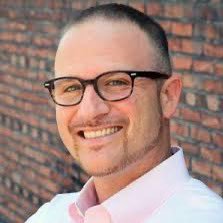 University of Evansville Alumnus 2003 | #GUAC | Lover of Beer
