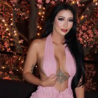 V✨ (@watchmeteevee) 's Twitter Profile
