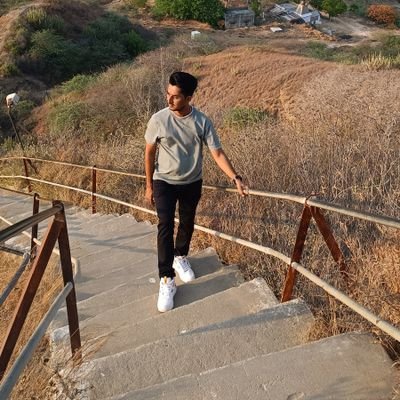 bhAhir4's profile picture. વેપારી..