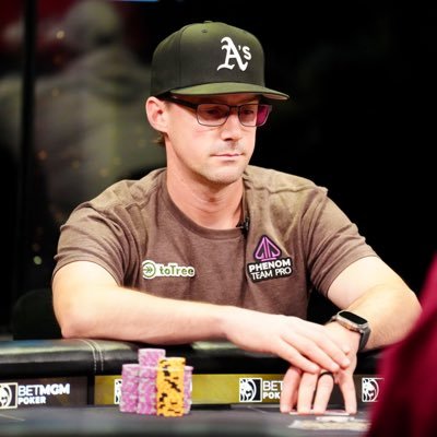 I’ve been on some good teams 🛋️ https://t.co/vQlD4gEcLC 🎥 https://t.co/4sU18UNTZX ♠️ @PhenomPokerApp Team Pro♦️Join the online poker revolution today👇