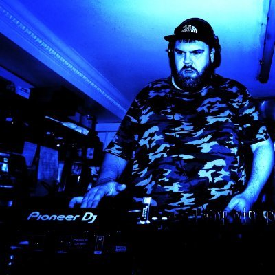 SolidSneakz's profile picture. 