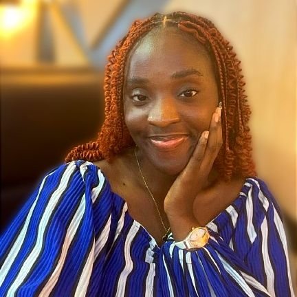 Simply_Oyin's profile picture. 
