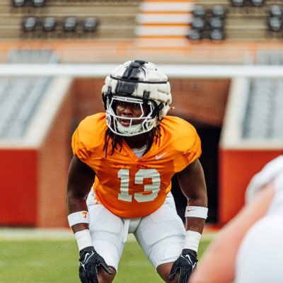 ELITE LB @vol_football. Check the film 🎥. Y’all wait till I’m at the top!!!